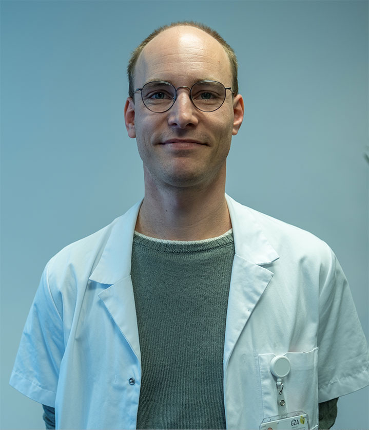 Dr. Kevin Punie